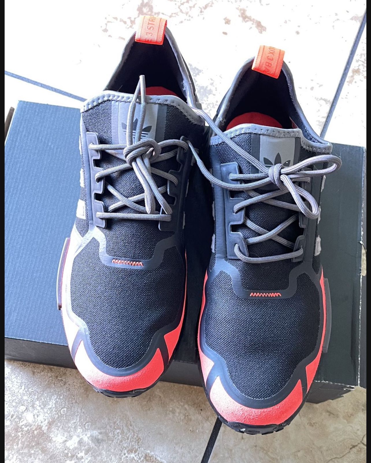 adidas NMD_R1 Shoes Men's Size 11.5 DS
