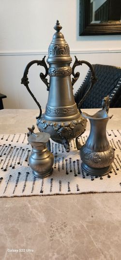 Antique Teapot Set 