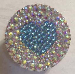 Custom heart rhinestone phone grip