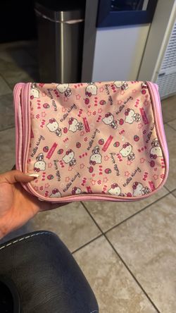 Hello Kitty Makeup Bag