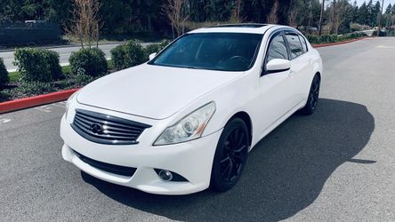 2013 INFINITI G37