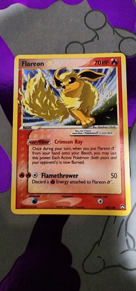 Gold Star Flareon Pokémon Card