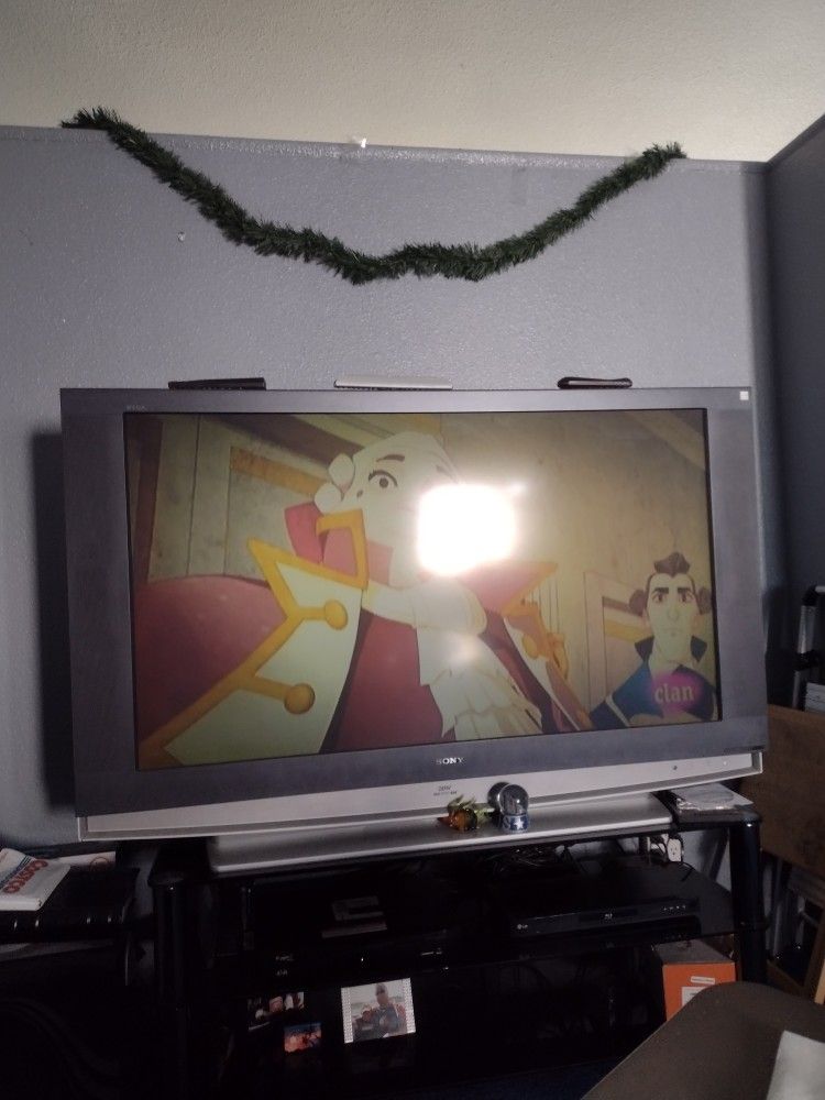 SONY TV 55 PULGADAS BUEN CONDICION SOLO $180