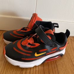 Lil Boys Nike