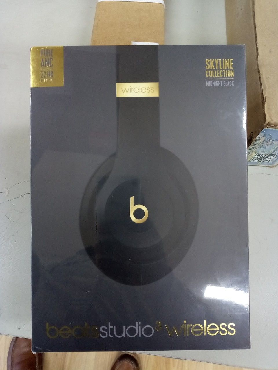 BEATS STUDIO3 WIRELESS NOISE CANCELING OVER-EAR HEADPHONES - MIDNIGHT BLACK