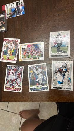 Selling 6 NFL cards