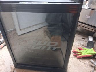 Budlight countertop cooler