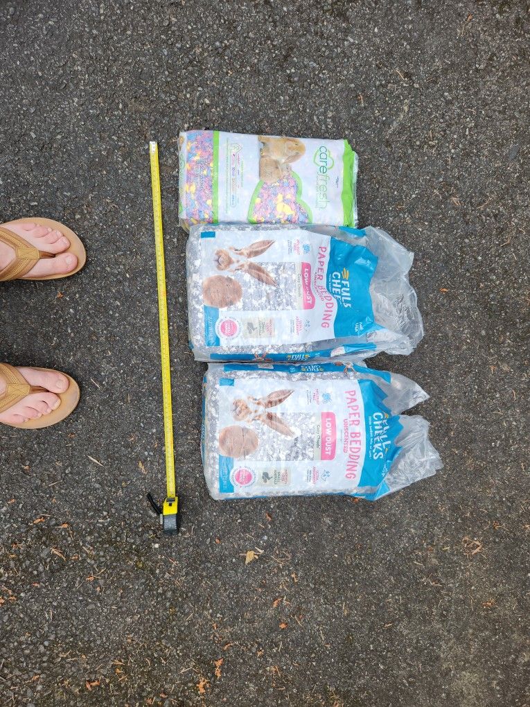 Bunny Pet Animal Paper Bedding Absobent Bedding Free For Pick Up