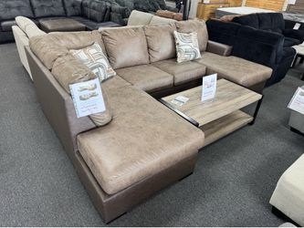 Double Chaise Sectional. 🚚WE DELIVER🚚