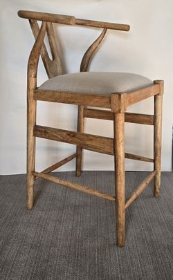 Solid wood frame The Trixie II Counterstool