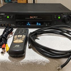 GoVideo Super VHS VCR Tape Player Recorder 