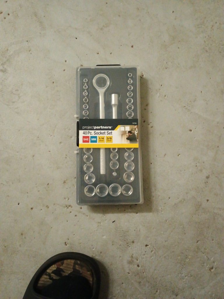 Brand New Wrench And Socket Set