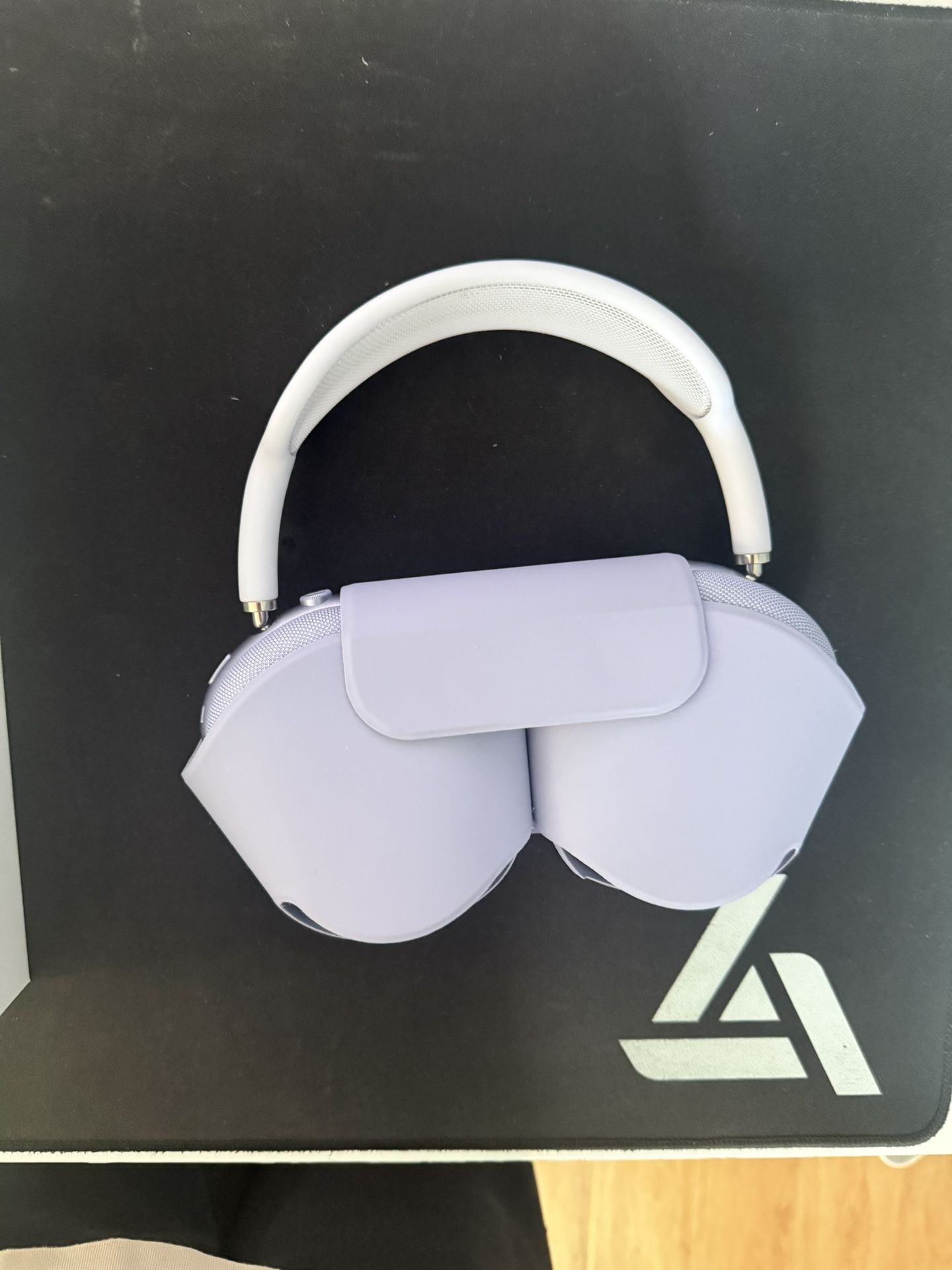 Pearl White AirPod Pros 
