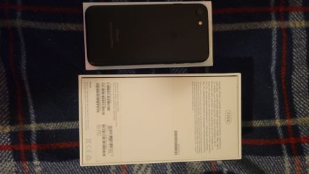 Apple iPhone S7 (×2) Mint, 1 box only