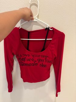 Red Long Sleeve Graphic Crop Top