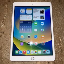 iPad 8th Generation 128GB Gold Like New 
