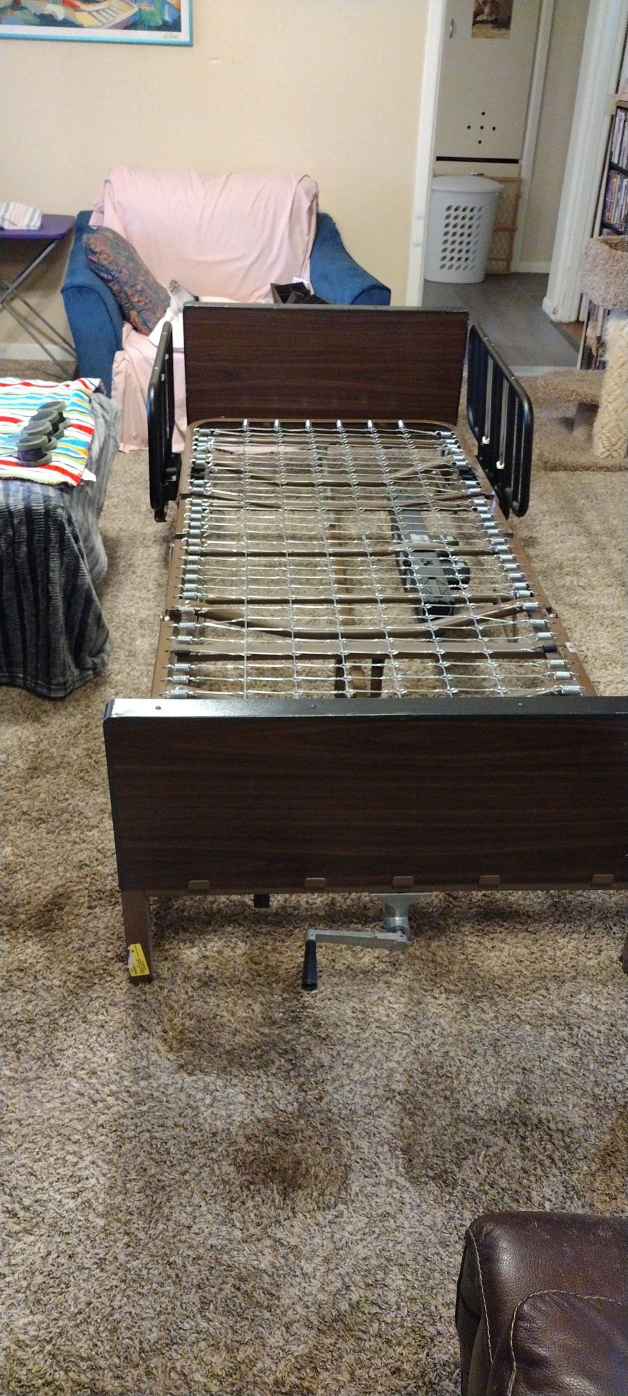 Electric Adjustable Homecare Bed with Side Rails