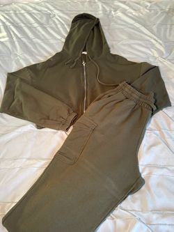 Large Olive Green Zip-Up Hoodie and Jogger Set