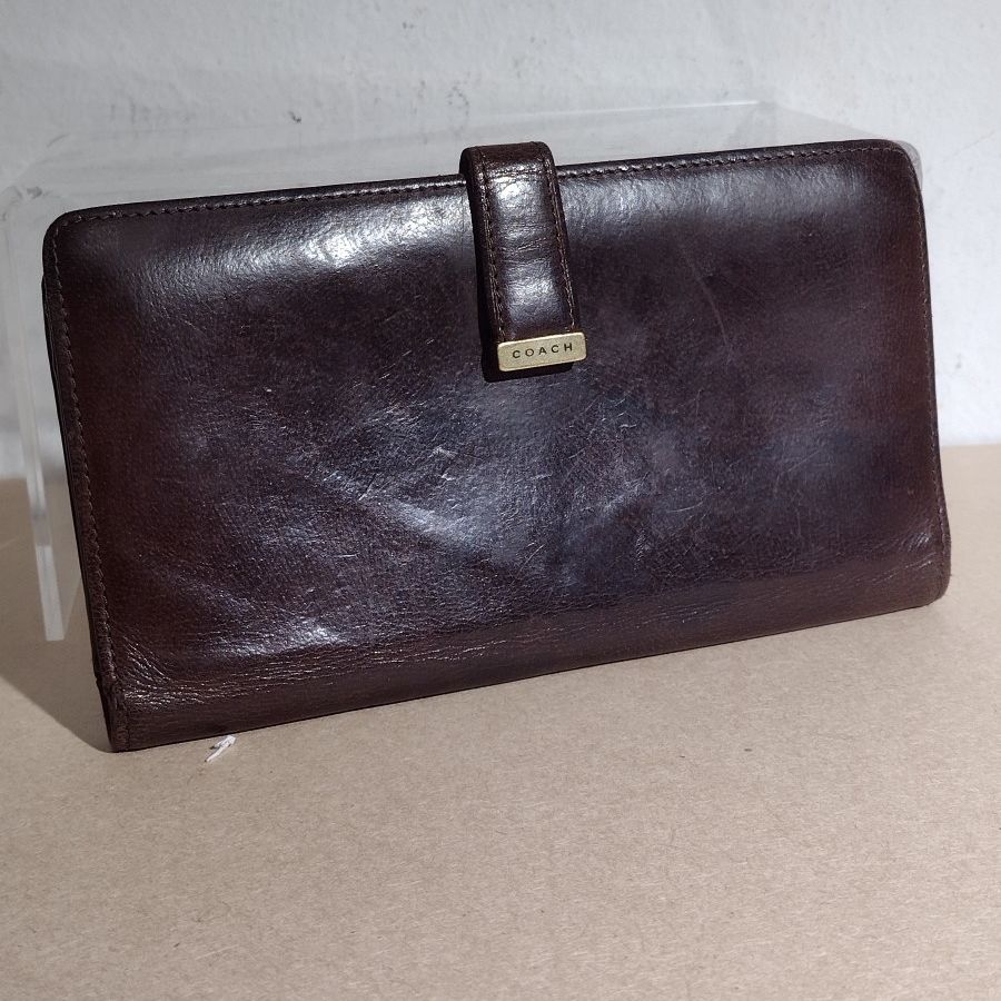 Rare* COACH Vintage Leather Wallet & Glasses Case for Sale in Hayward, CA -  OfferUp