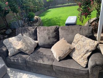8’ couch and 3’ 6” single seat couch chair