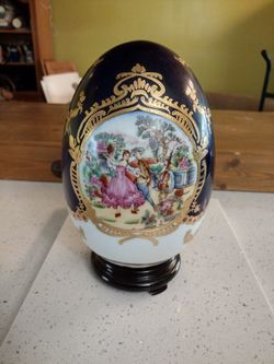 Vantage Limoges Porcelain Large Egg Perfect condition