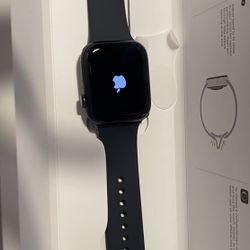 New Unused Apple Watch Series 8 Midnight