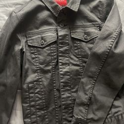 Men’s Denim Jacket With Hoodie 