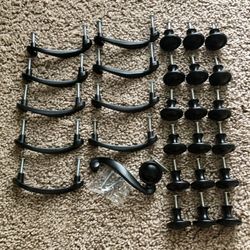 Draw Pulls And Knobs (31) Pieces
