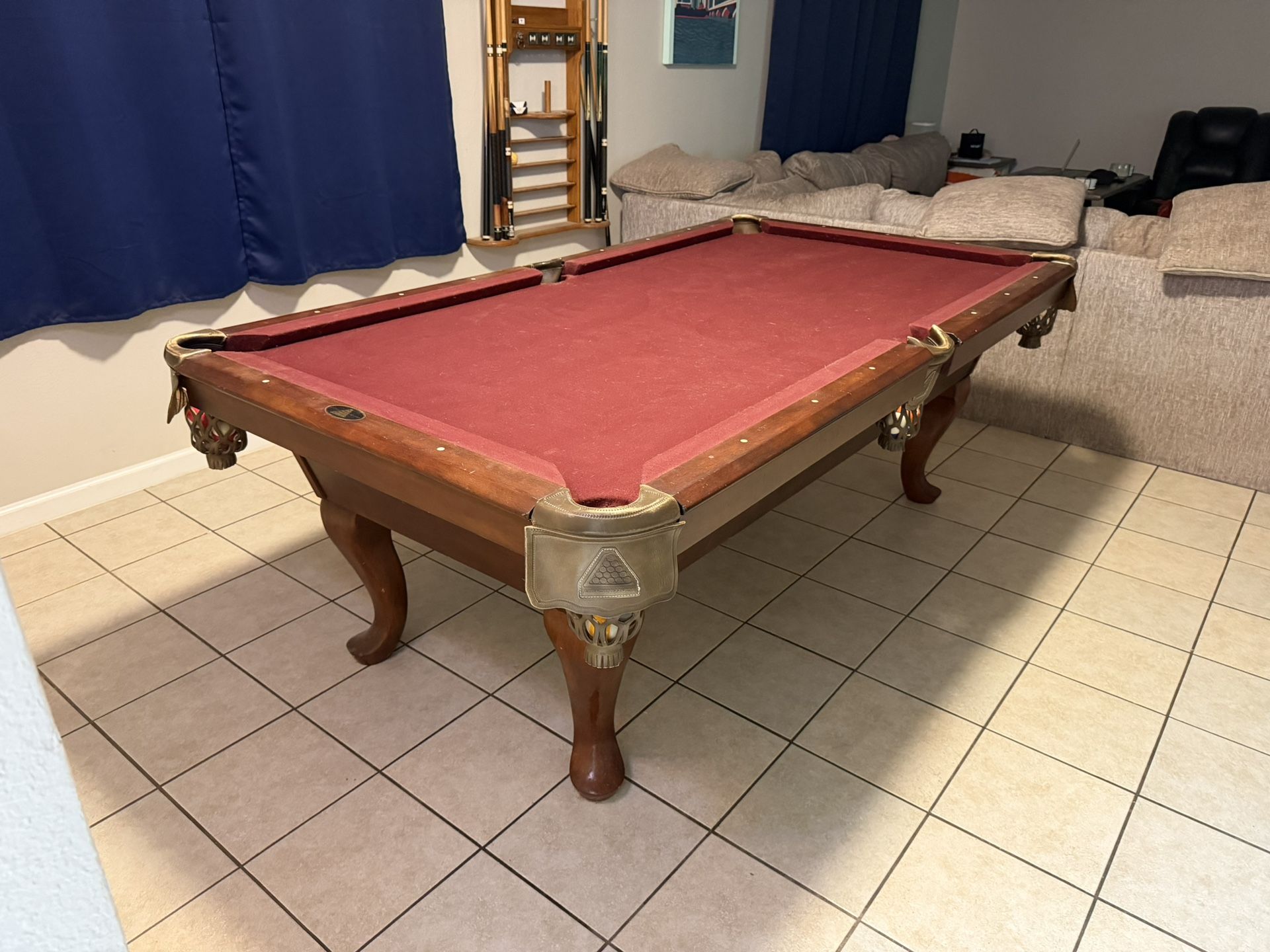 7 foot pool table