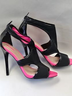 Hot pink and Black Bcbg heels Sz 7.5