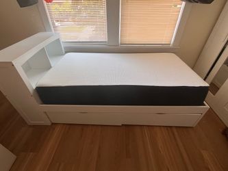 Living Spaces “Kory” Twin Bed with new Nectar cooling memory foam mattress included