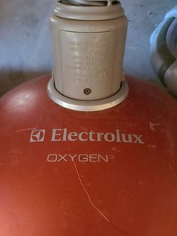 Electrolux canester vacuum