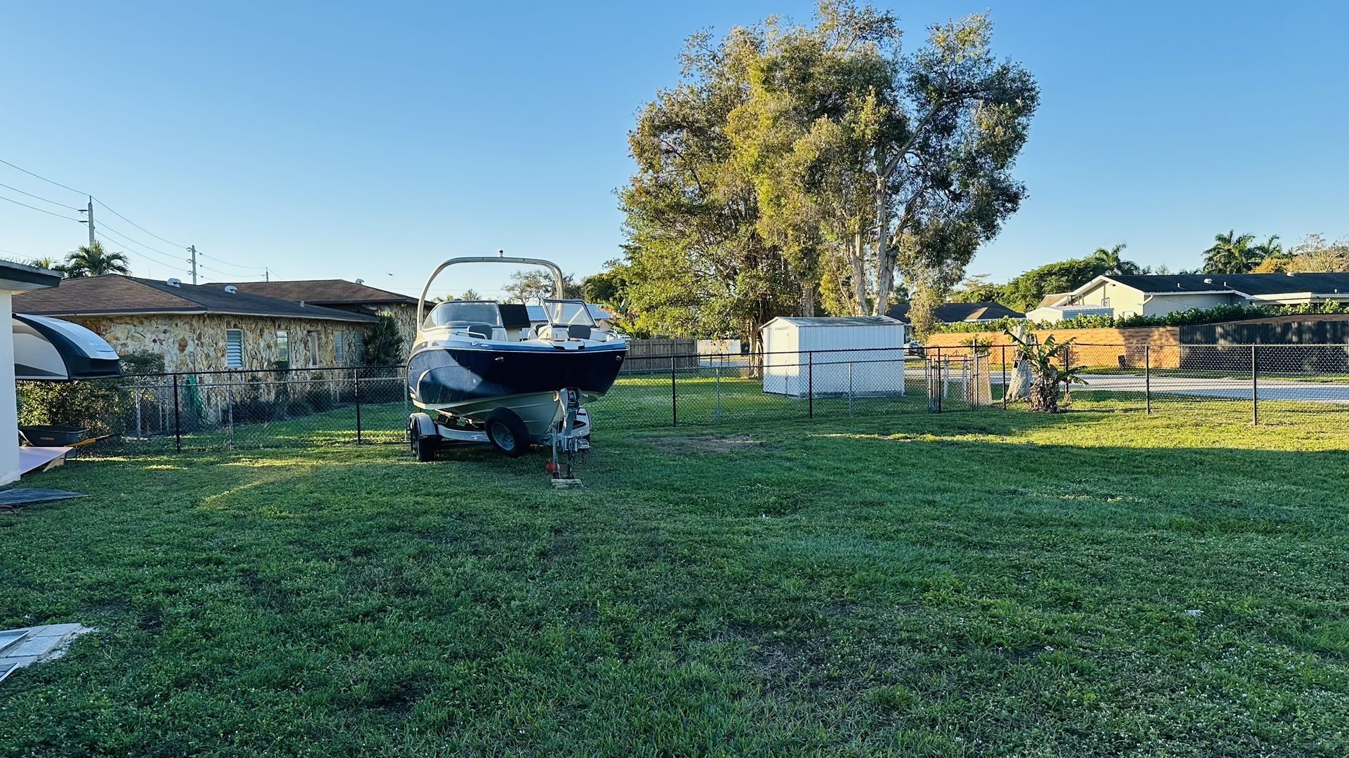 Parking for RV/Boat/Truck/Shed