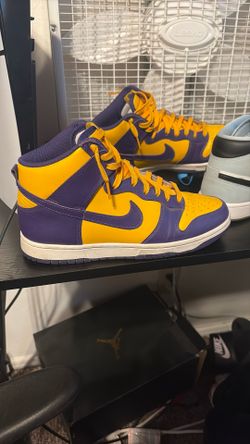 Laker Dunks