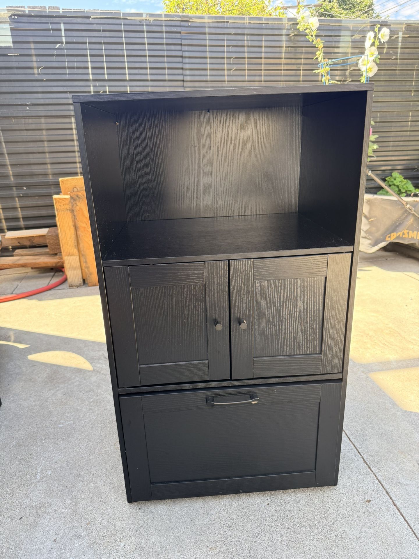 File Cabinet With Drawer