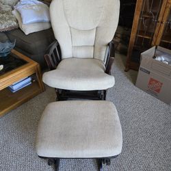 Rocker Chair w/ Rocker Ottoman