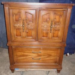 Dresser - Wood

