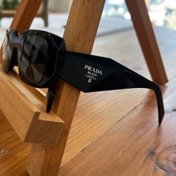 PRADA SUNGLASSES! Like New  , No Scratches ! 