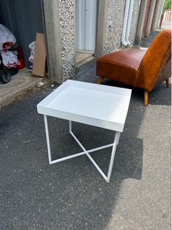 Side table/ plant stand