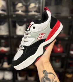 DC Ascend “Bred”