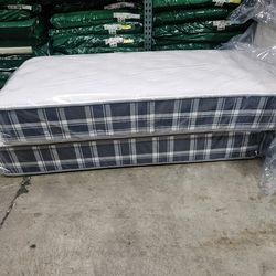 New mattress, boxprings & metal frame. All sizes available, excellent quality low prices. Twin mattress at $99. Hablamos Espanol.