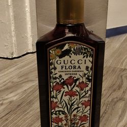 Gucci Flora Gorgeous Gardenia Intense 100ml/3.3oz