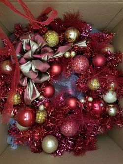 Beautiful red jumbo wreath