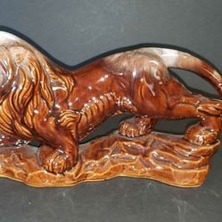 Vintage Midcentury Ceramic LION with Jewel Eyes Console Center Piece- made in Japan