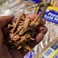 Gold Premium Mulch - 2 cubic feet bag - $2.95