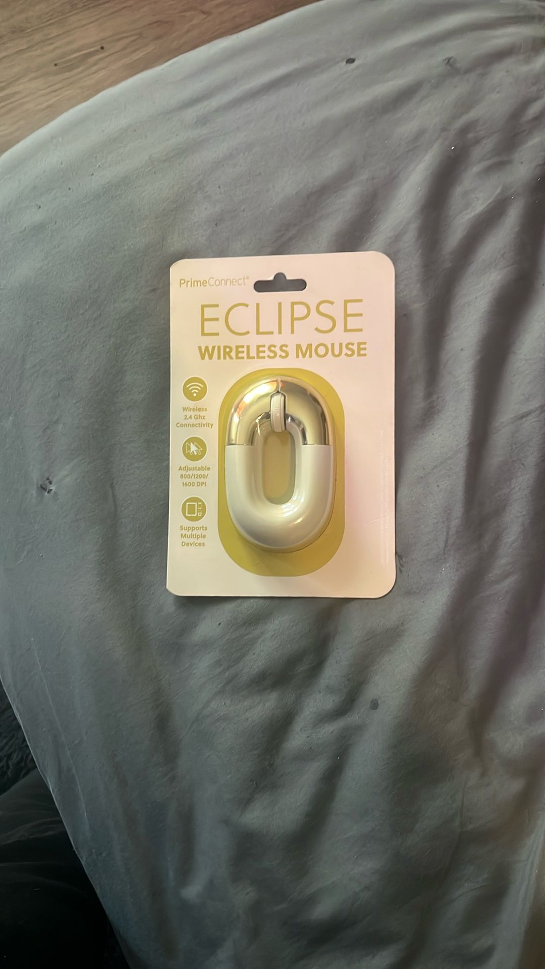gold and white-bluetooth wireless mouse,brand new