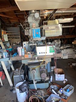Need gone PICK UP ASAP !!Shizuoka Vertical Milling Machine with DRO