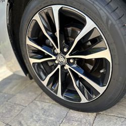 Toyota Wheels & Tire