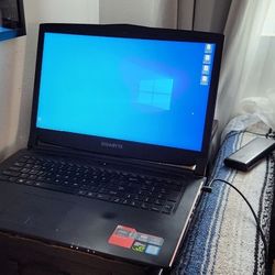 Gaming Laptop - GIGABYTE