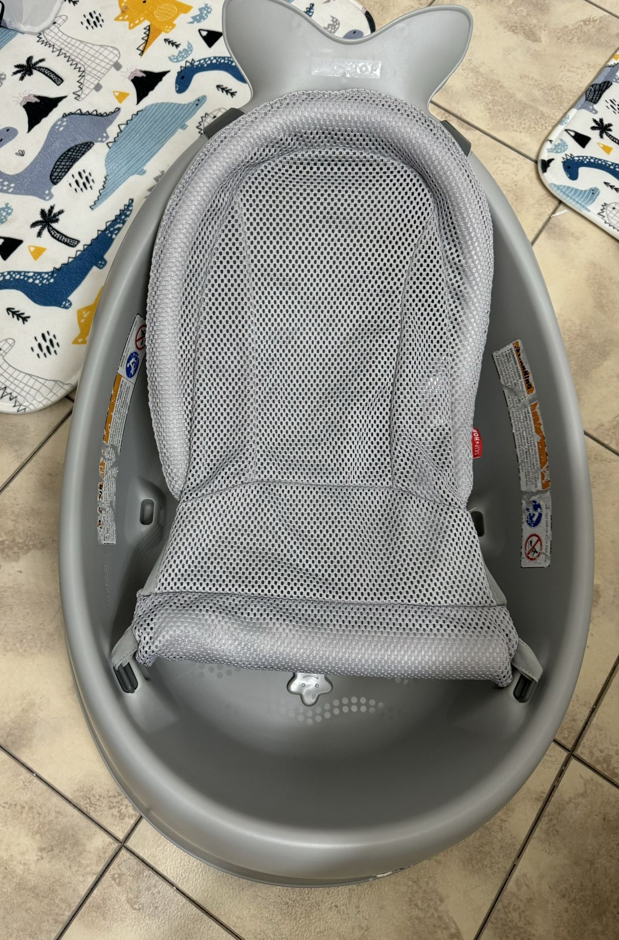 Baby bathtub